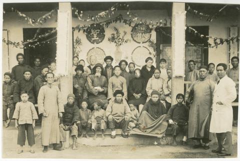 Bankhardt: 10: Christmas at the Leper Colony [b007] [f043] [001]