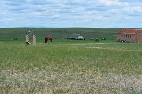 2013July_20130708DKInnerMongolia_016 show page link