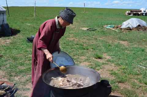 2013July_20130708DKInnerMongolia_087 show page link