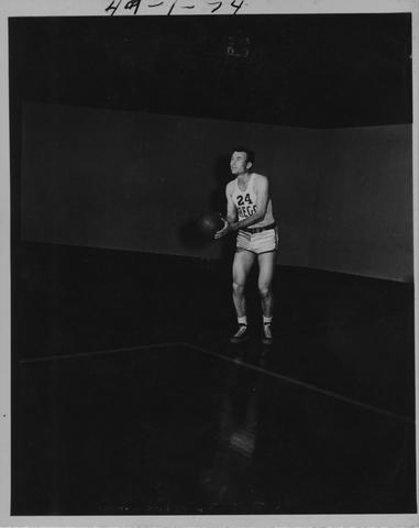 Basketball: Men's, 1940s [6] (recto) show page link