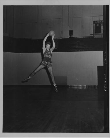 Basketball: Men's, 1940s [8] (recto) show page link