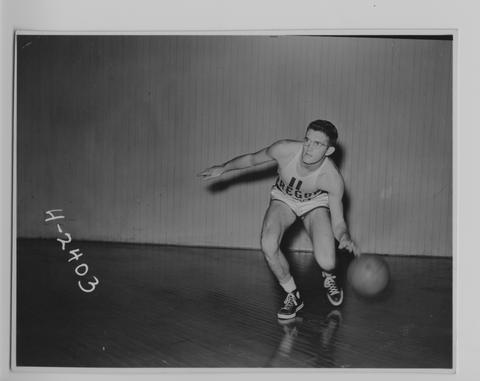 Basketball: Men's, 1940s [12] (recto) show page link