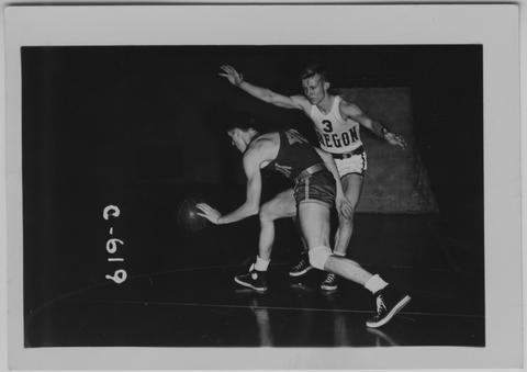 Basketball: Men's, 1940s [26] (recto) show page link