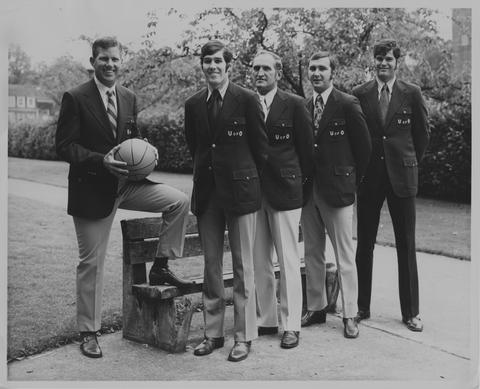 Basketball Men's, 1970s, 2 of 3 [29] (recto) show page link