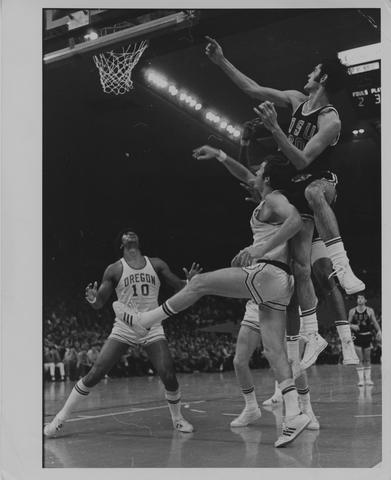 Basketball Men's, 1970s, 2 of 3 [30] (recto) show page link