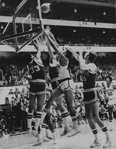 Basketball Men's, 1970s, 3 of 3 [19] (recto) show page link